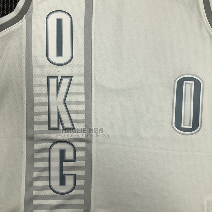 Maglia
 Russell Westbrook NO 0 Oklahoma City Thunder Citta
 2021-22 Bianco
